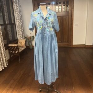 Van Heusen Blue Chambray Embroidered Shirt Dress Size Medium